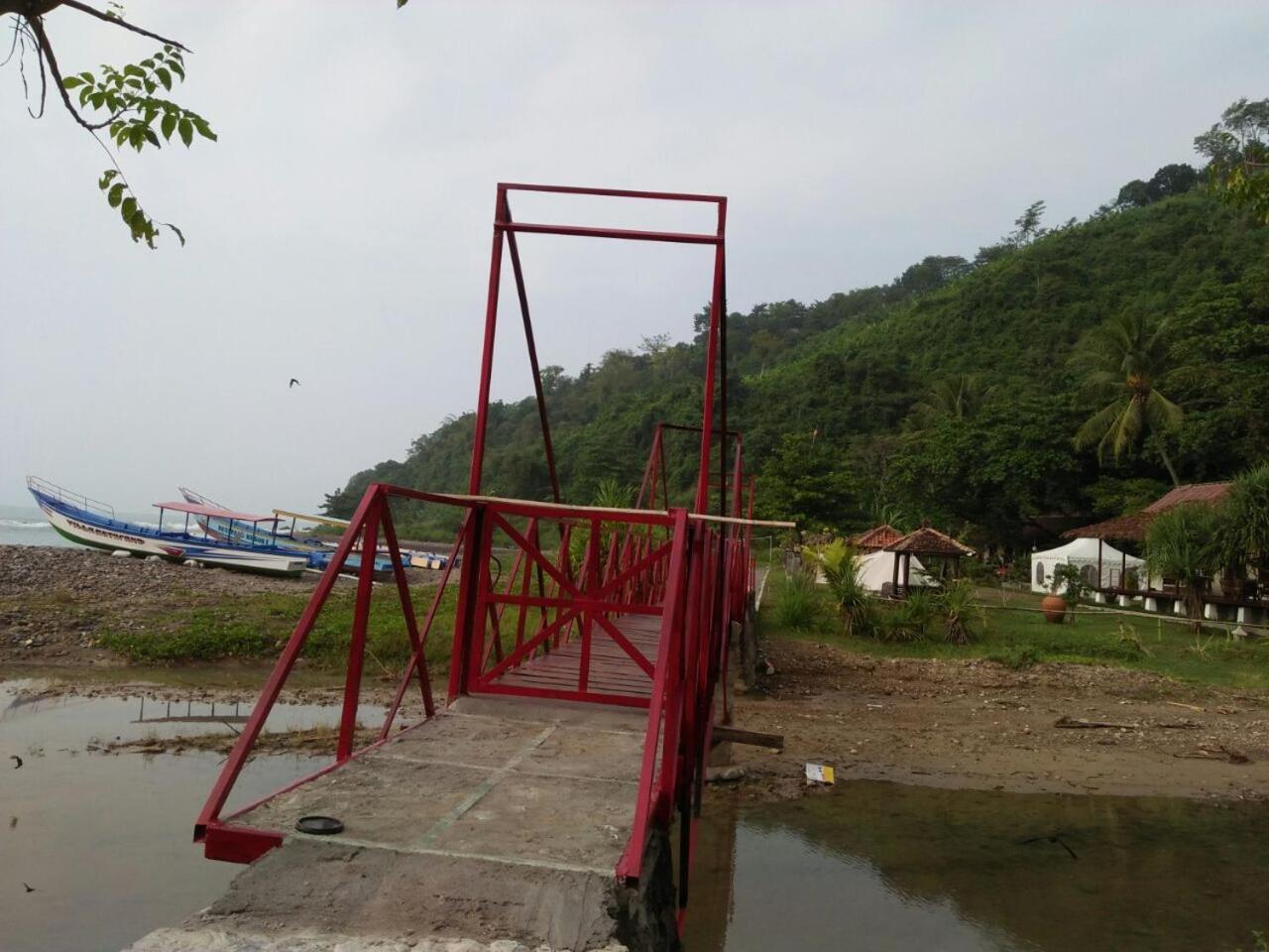 Ketapang Resort Karanghawu Extérieur photo